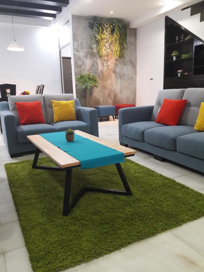 Jb Homestay Bukit Indah Wifi Ciq Mall Legoland Free Parking Johor Bahru Eksteriør bilde